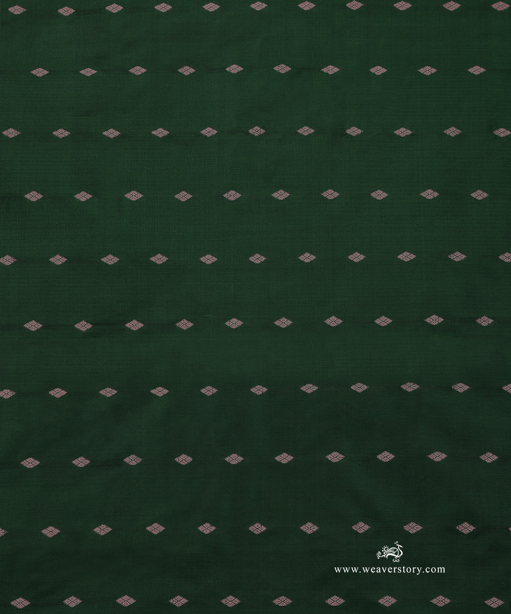 Dark_Green_Handloom_Pure_Katan_Silk_Banarasi_Fabric_With_Cutwork_Booti_WeaverStory_02