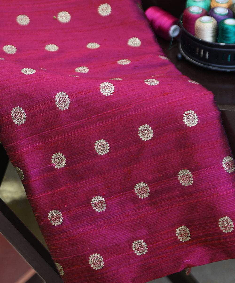Handloom_Purple_Pure_Tussar_Silk_Banarasi_Fabric_With_Cutwork_Round_Booti_WeaverStory_01