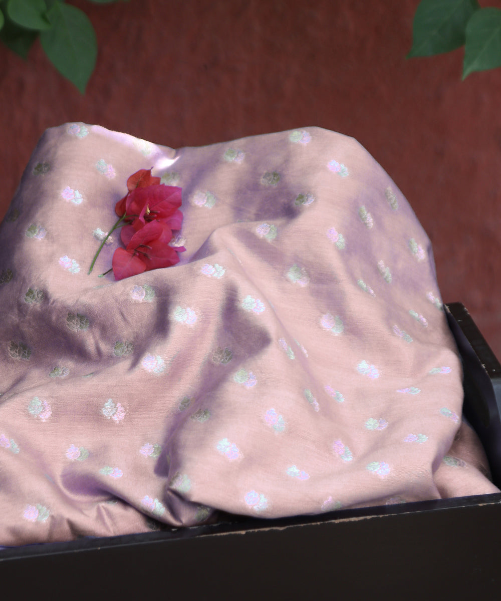 Handloom_Lavender_Pure_Moonga_Silk_Banarasi_Fabric_With_Cutwork_Sona_Rupa_Booti_WeaverStory_01