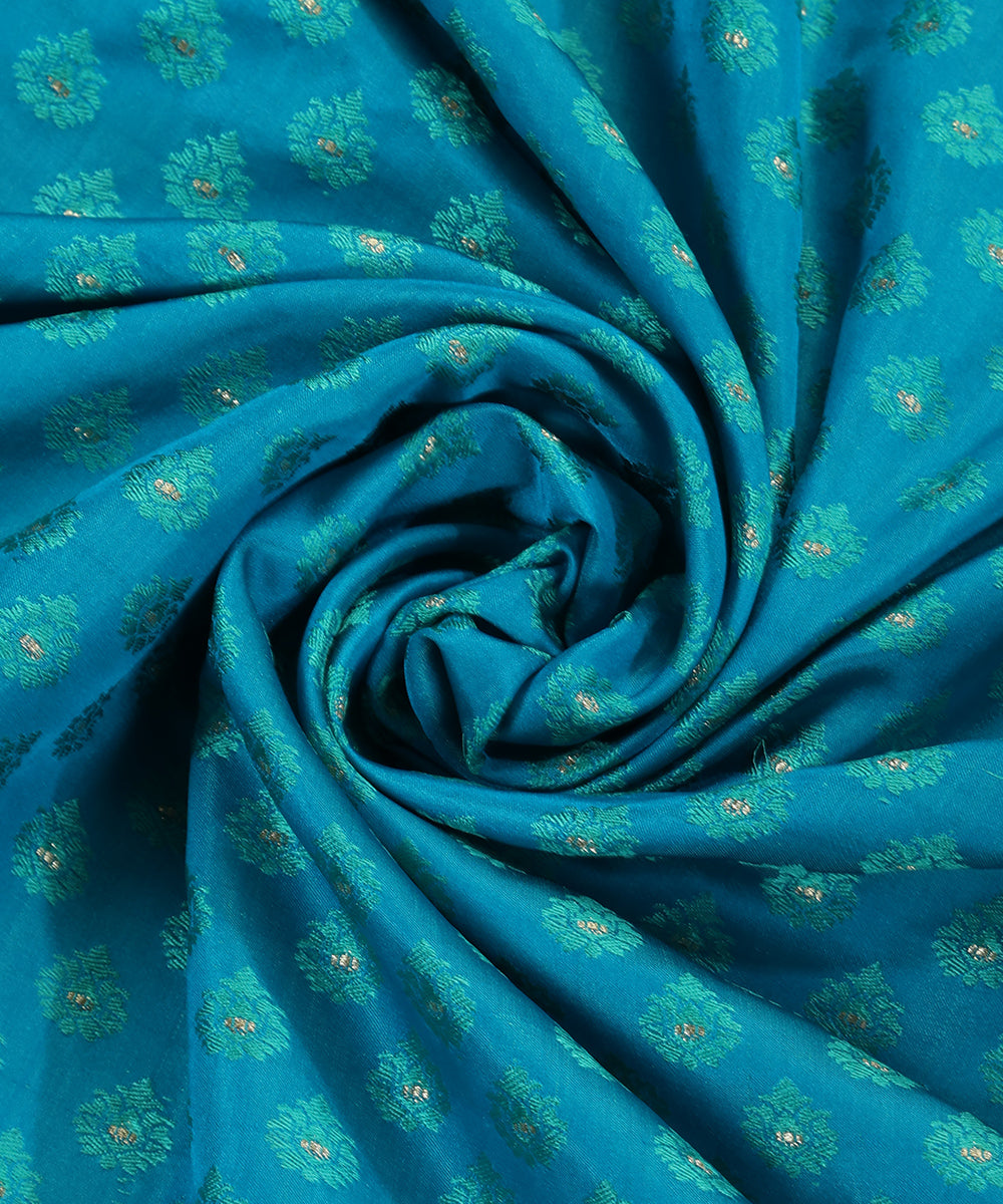 Handloom_Cerulean_Blue_Pure_Katan_Silk_Tanchoi_Banarasi_Fabric_With_Reshma_Booti_WeaverStory_05