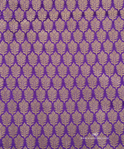 Purple_Handloom_Pure_Katan_Silk_Kimkhab_Banarasi_Fabric_With_Small_Flower_WeaverStory_03