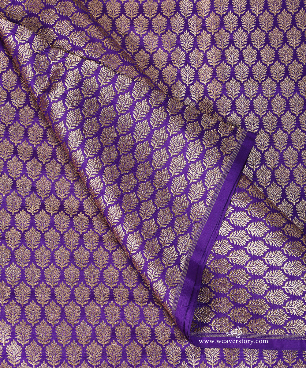 Purple_Handloom_Pure_Katan_Silk_Kimkhab_Banarasi_Fabric_With_Small_Flower_WeaverStory_04