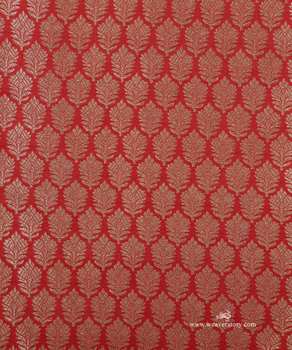 Handloom_Red_Pure_Katan_Silk_Kimkhab_Banarasi_Fabric_With_Small_Flower_WeaverStory_03