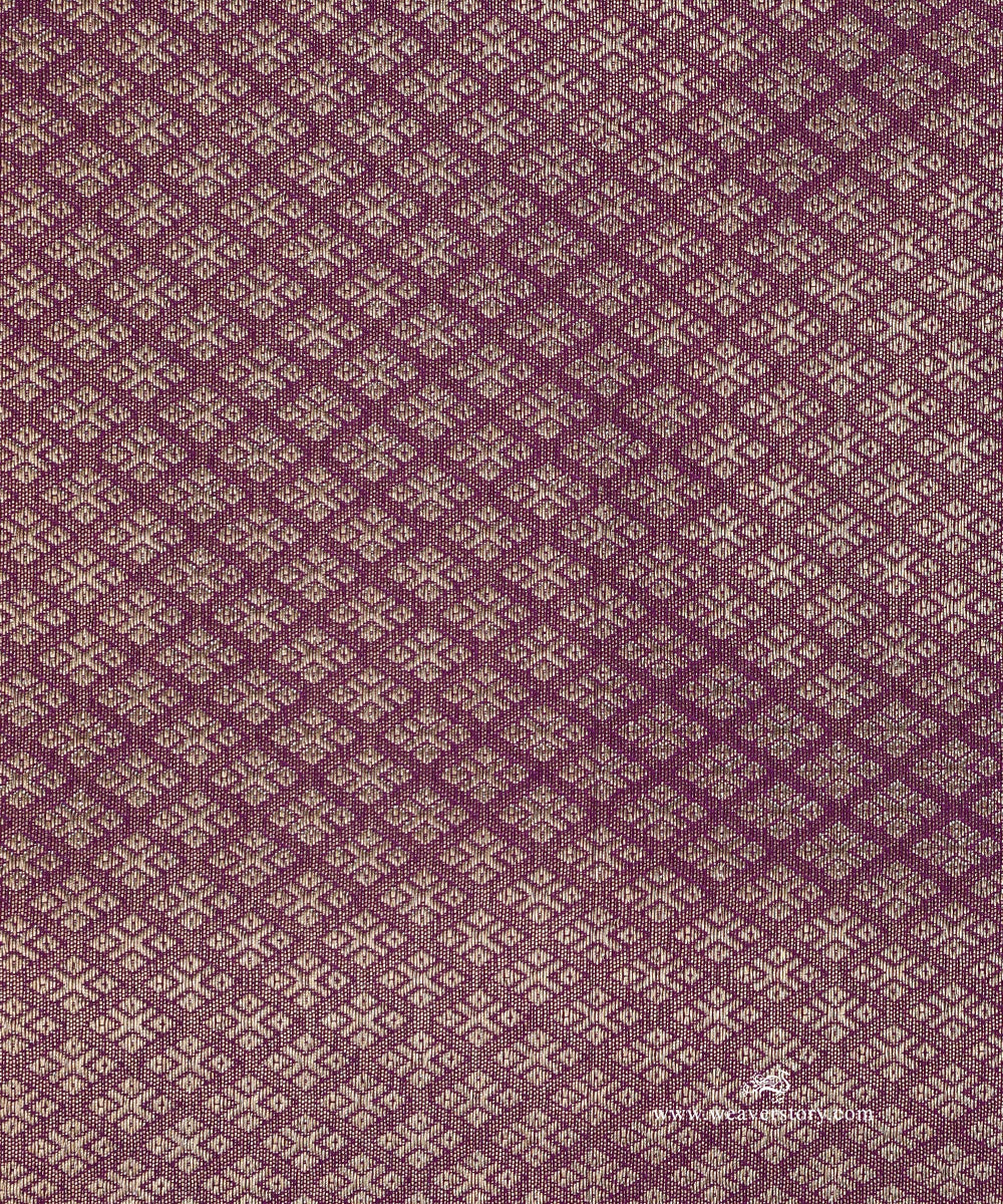 Purple_Handloom_Pure_Katna_Silk_With_Tissue_Kimkhab_Banarasi_Fabric_Barfi_Motif_WeaverStory_03