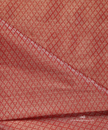 Red_Handloom_Pure_Katna_Silk_With_Tissue_Kimkhab_Banarasi_Fabric_Barfi_Motif_WeaverStory_04