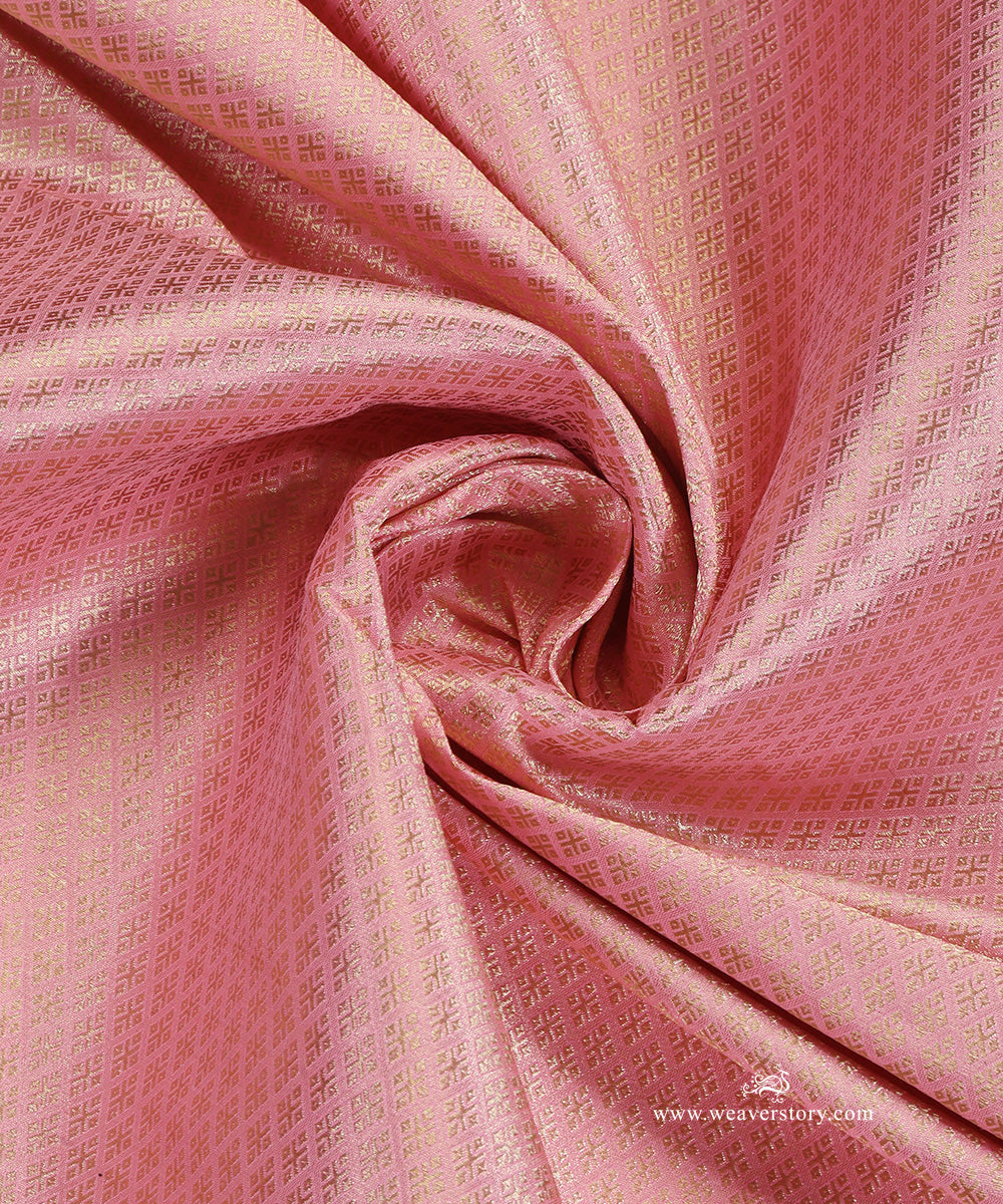 Pink_Handloom_Pure_Katna_Silk_With_Tissue_Kimkhab_Banarasi_Fabric_Barfi_Motif_WeaverStory_05