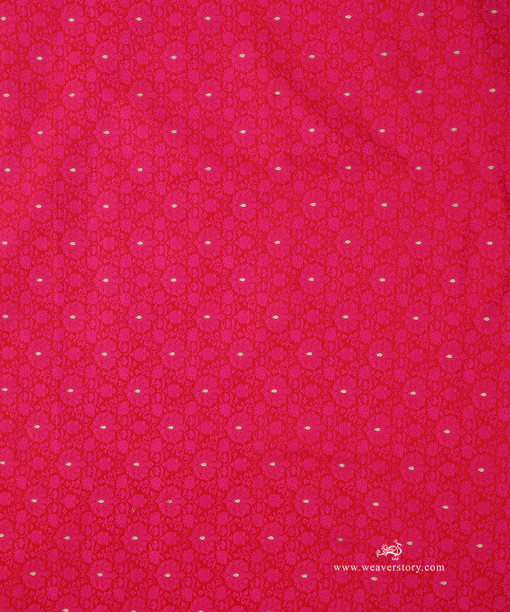 Magenta_Handloom_Pure_Katan_Silk_Tanchoi_Banarasi_Fabric_With_Zari_Booti_WeaverStory_02