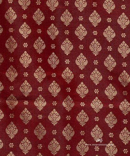 Maroon_Handloom_Pure_Satin_Silk_Tanchoi_Banarasi_Fabric_With_Small_Mughal_Motifs_WeaverStory_03