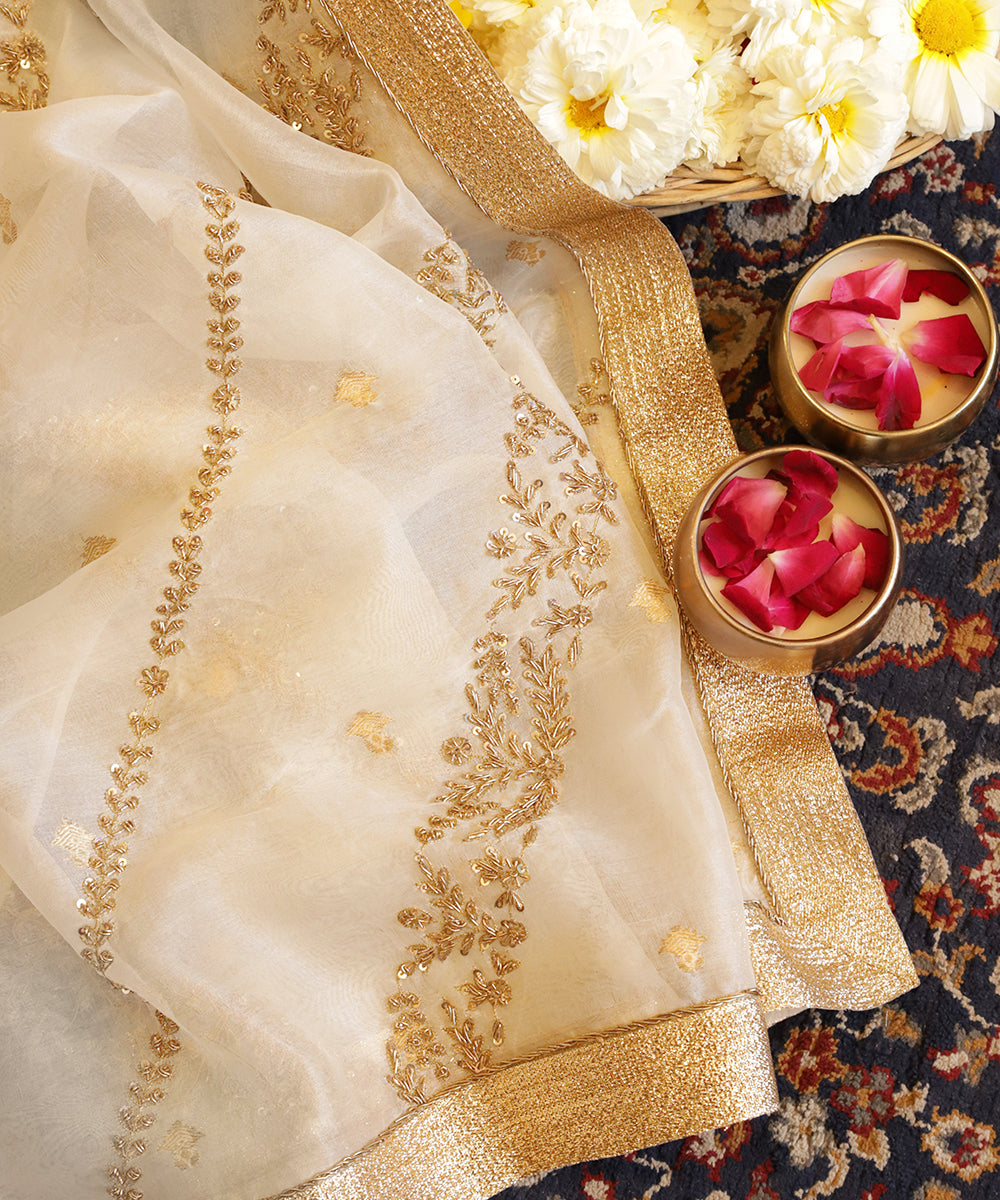 White_Handloom_Organza_Dupatta_With_Zardozi_Hand_Embroidery_WeaverStory_01