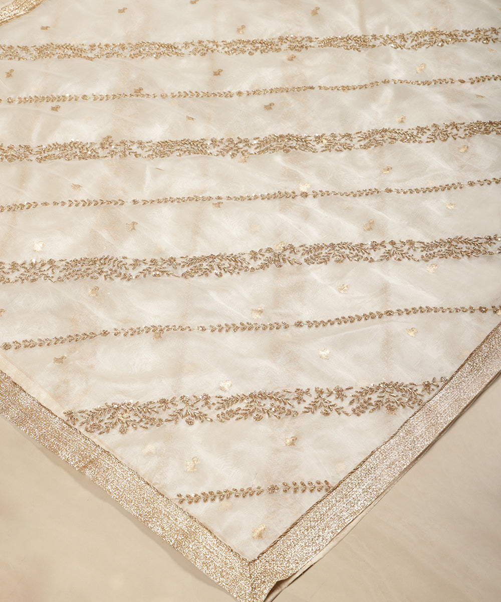 White_Handloom_Organza_Dupatta_With_Zardozi_Hand_Embroidery_WeaverStory_03