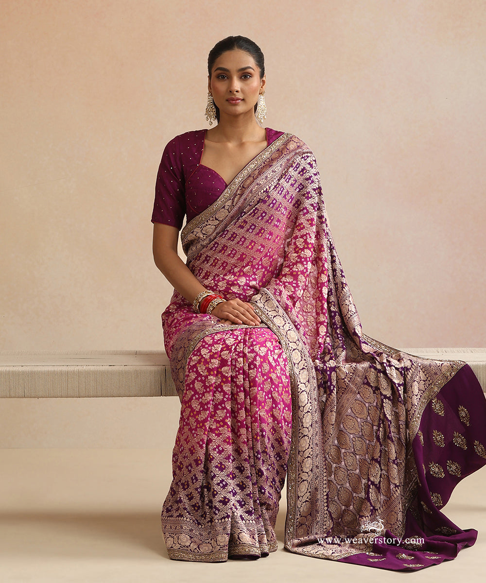 Pink_And_Purple_Handloom_Pure_Georgette_Bandhani_Saree_With_Zari_Checks_And_Extender_Border_WeaverStory_02