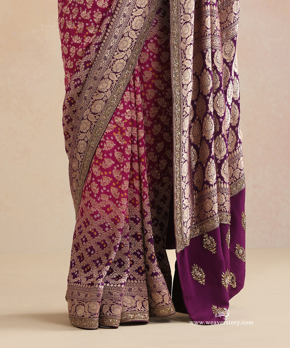 Pink_And_Purple_Handloom_Pure_Georgette_Bandhani_Saree_With_Zari_Checks_And_Extender_Border_WeaverStory_04