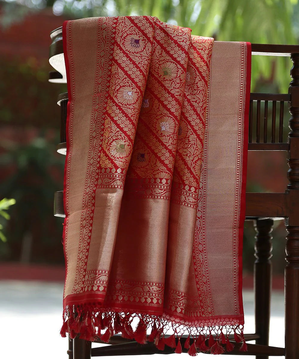 Handloom_Red_Banarasi_Kimkhab_Dupatta_with_Aada_Bel_WeaverStory_01