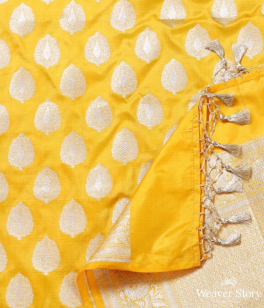 Yellow_katan_silk_dupatta_with_leaf_motifs_and_floral_border_WeaverStory_03