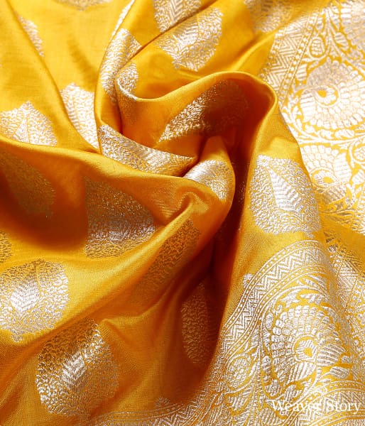 Yellow_katan_silk_dupatta_with_leaf_motifs_and_floral_border_WeaverStory_04