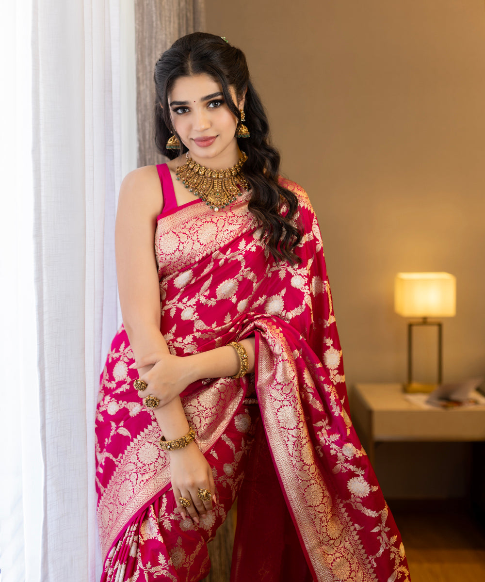 Krithi_Shetty_In_Handloom_Pink_Pure_Katan_Silk_Banarasi_Saree_With_Sona_Rupa_Jaal_WeaverStory03