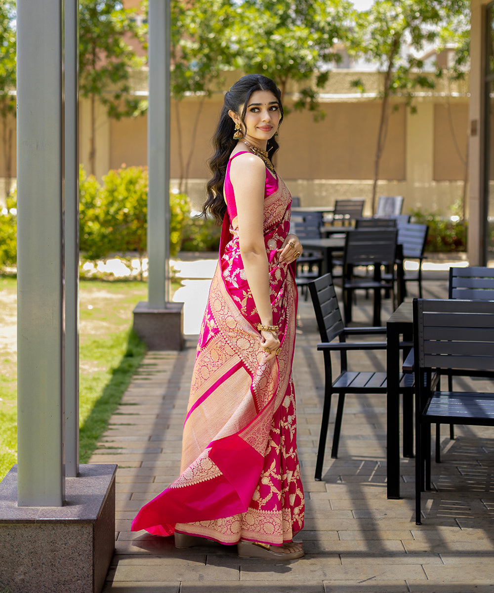 Krithi_Shetty_In_Handloom_Pink_Pure_Katan_Silk_Banarasi_Saree_With_Sona_Rupa_Jaal_WeaverStory02