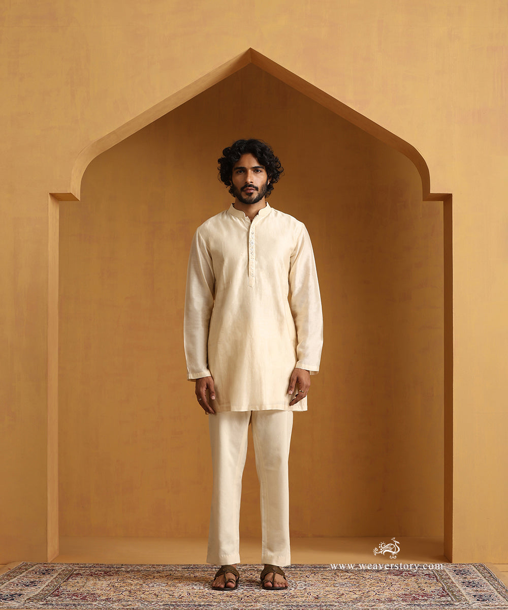 Offwhite_Hand_Embroidered_Chanderi_Kurta_Set_With_Tissue_Nehru_Jacket_And_Embroidered_Buttons_WeaverStory_03