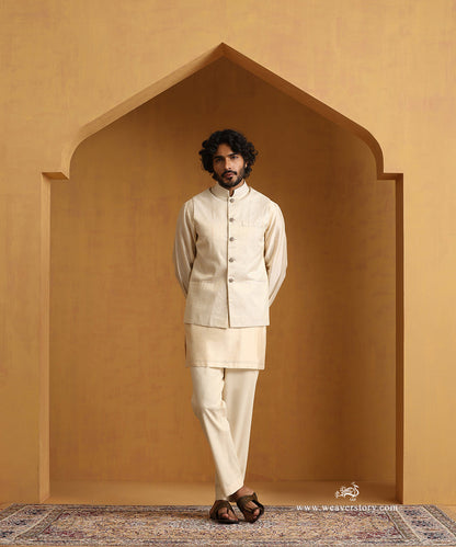 Offwhite_Hand_Embroidered_Chanderi_Kurta_Set_With_Tissue_Nehru_Jacket_And_Embroidered_Buttons_WeaverStory_05