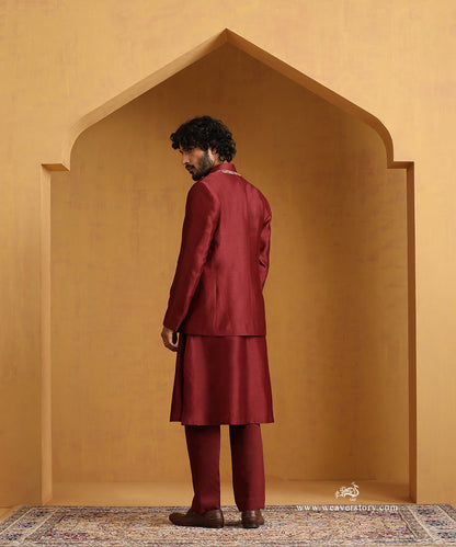 Maroon_Hand_Embroidered_Chanderi_Kurta_Set_With_Chanderi_Silk_Bandgala_Nehru_Jacket_WeaverStory_04