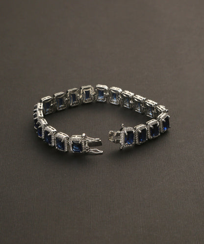 Syha_Handcrafted_Bracelet_With_Blue_Semi_Precious_Stones_WeaverStory_03
