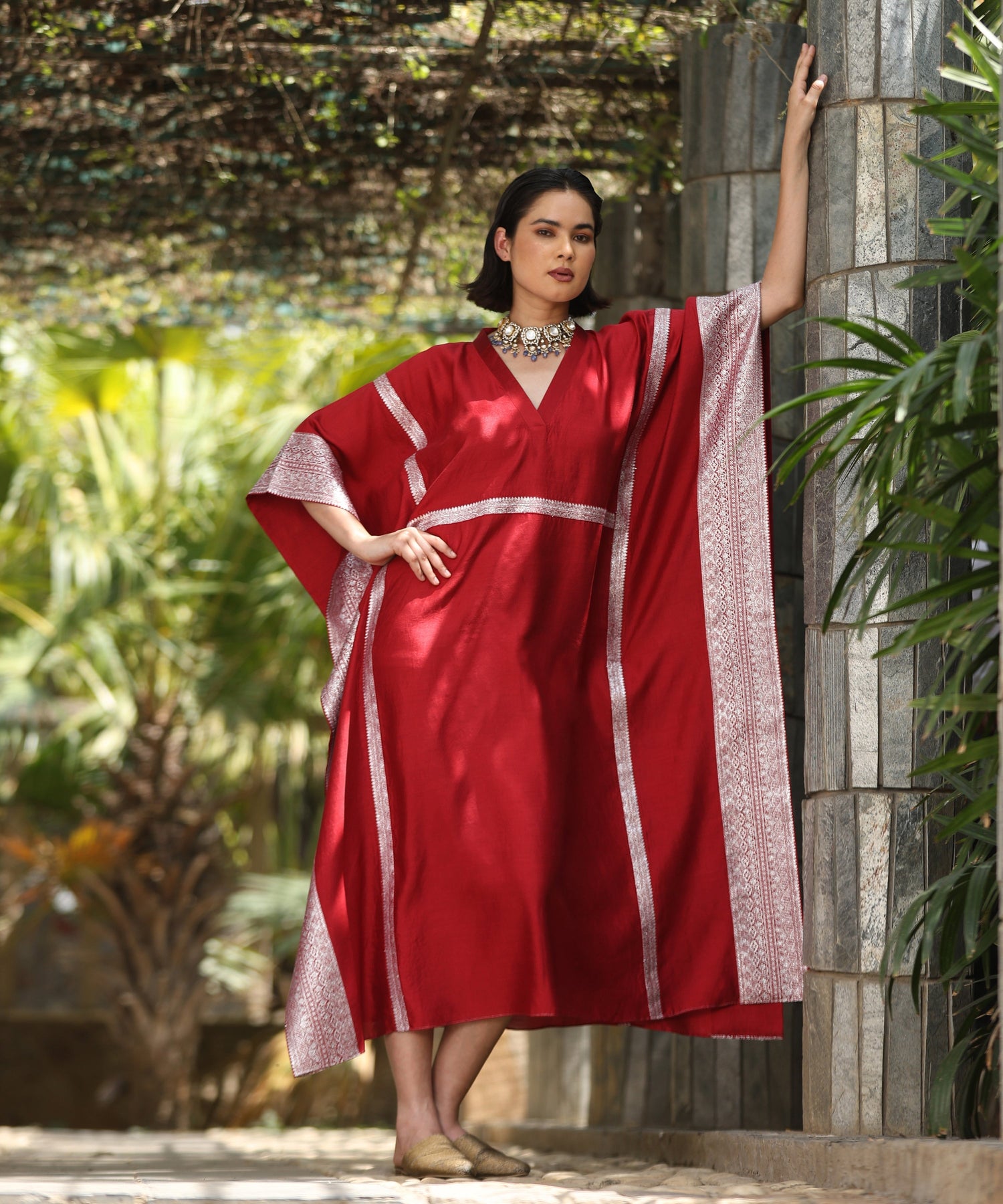 Maroon_Handloom_Pure_Chiniya_Kaftan_With_Sanjaab_Finishing_WeaverStory_03