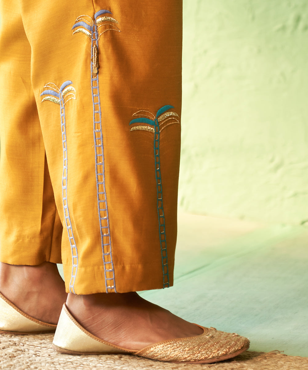 Kinaara Palm Embridered Co-ord Set