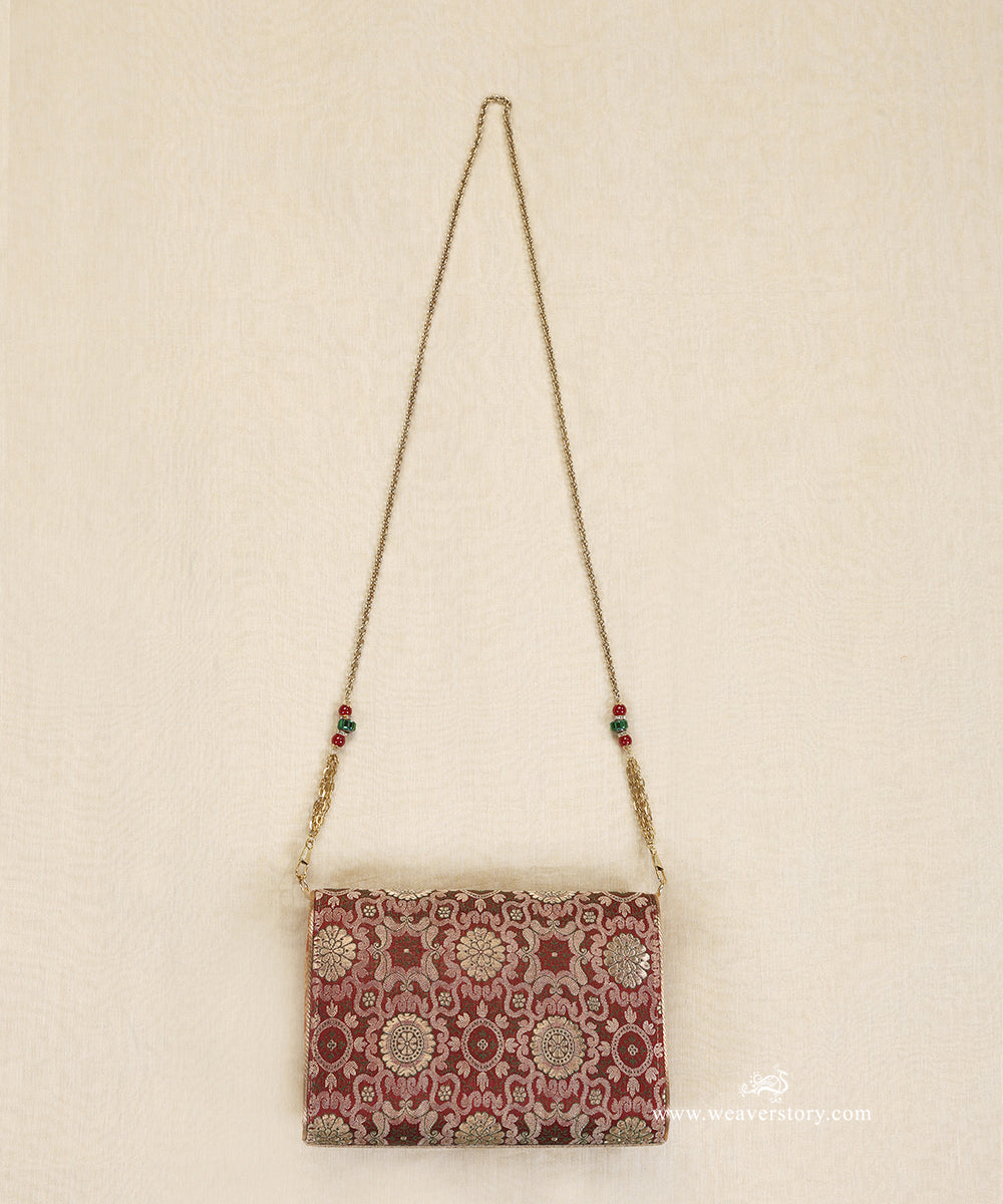 Red_And_Gold_Brocade_Purse_With_Kundan_Detailing_WeaverStory_04