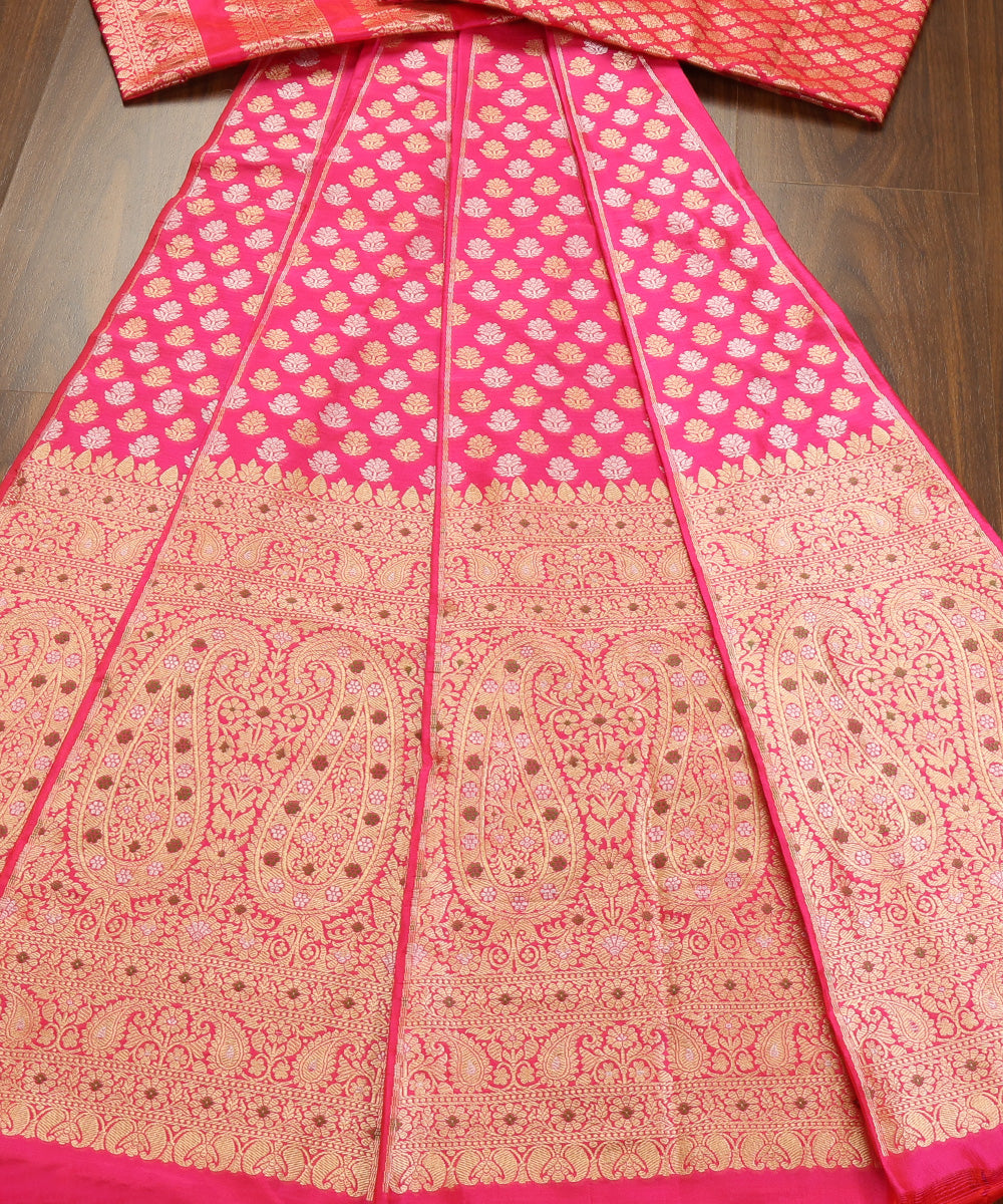 Rani_Pink_Handloom_Pure_Katan_Silk_Mehraab_Banarasi_Lehenga_With_Kadhwa_Meena_Booti_WeaverStory_02