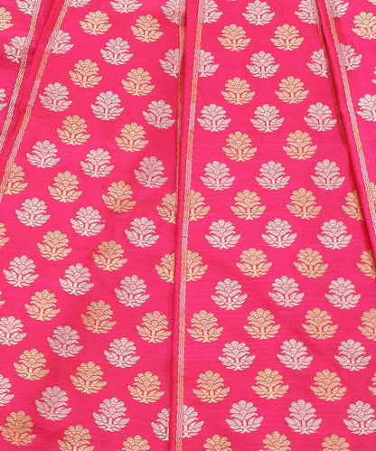 Rani_Pink_Handloom_Pure_Katan_Silk_Mehraab_Banarasi_Lehenga_With_Kadhwa_Meena_Booti_WeaverStory_04