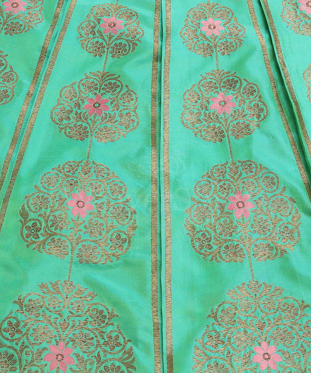 Handloom_Sea_Green_Pure_Katan_Silk_Antique_Zari_Banarasi_Lehenga_With_Pink_Meena_WeaverStory_04