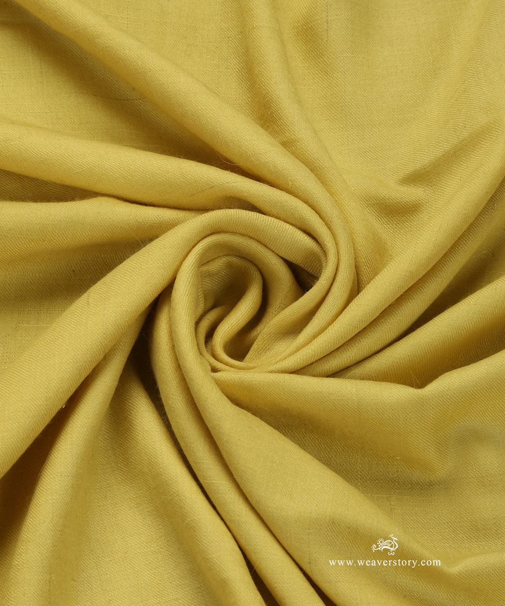 Lime_Yellow_Handwoven_Pure_Pashmina_Shawl_With_Soznikari_Border_WeaverStory_05