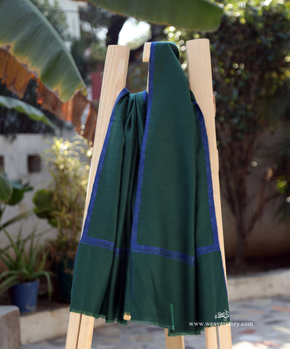 Dark_Green_Handwoven_Pure_Pashmina_Shawl_With_Soznikari_Border_WeaverStory_01