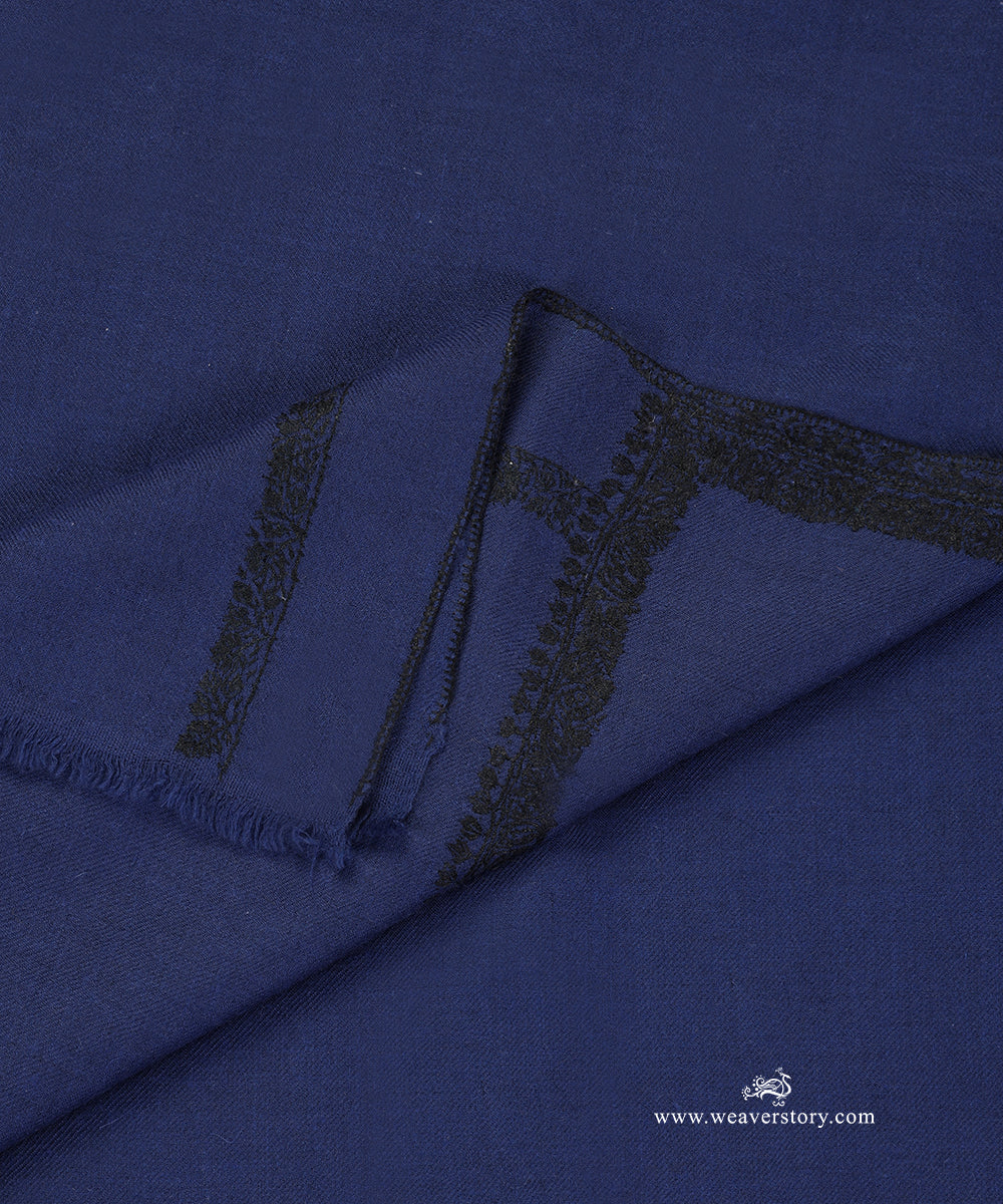 Blue_Handwoven_Pure_Pashmina_Shawl_With_Soznikari_Border_WeaverStory_04