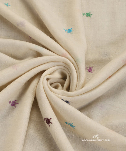 Off_White_Pure_Pashmina_Shawl_With_Booti_Border_WeaverStory_06