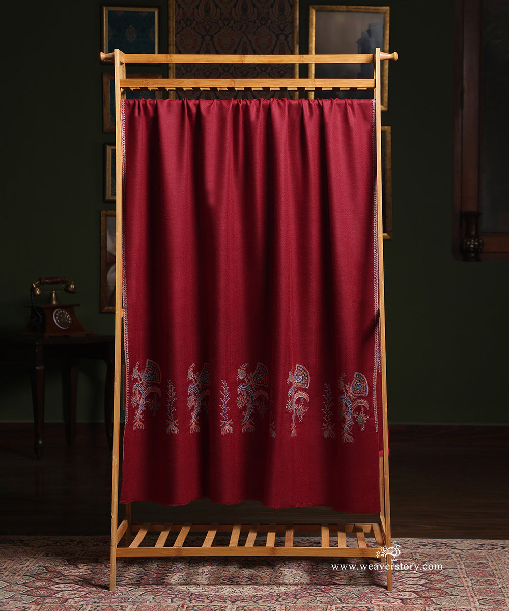 Red_Pure_Pashmina_Shawl_With_Border_On_Palla_WeaverStory_02