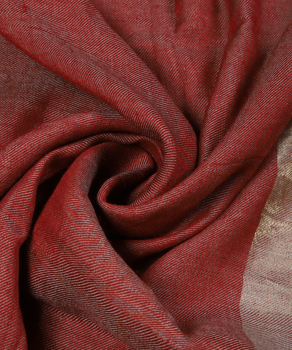 Maroon_Handwoven_Double_Shade_Zari_Pure_Pashmina_Shawl_WeaverStory_04
