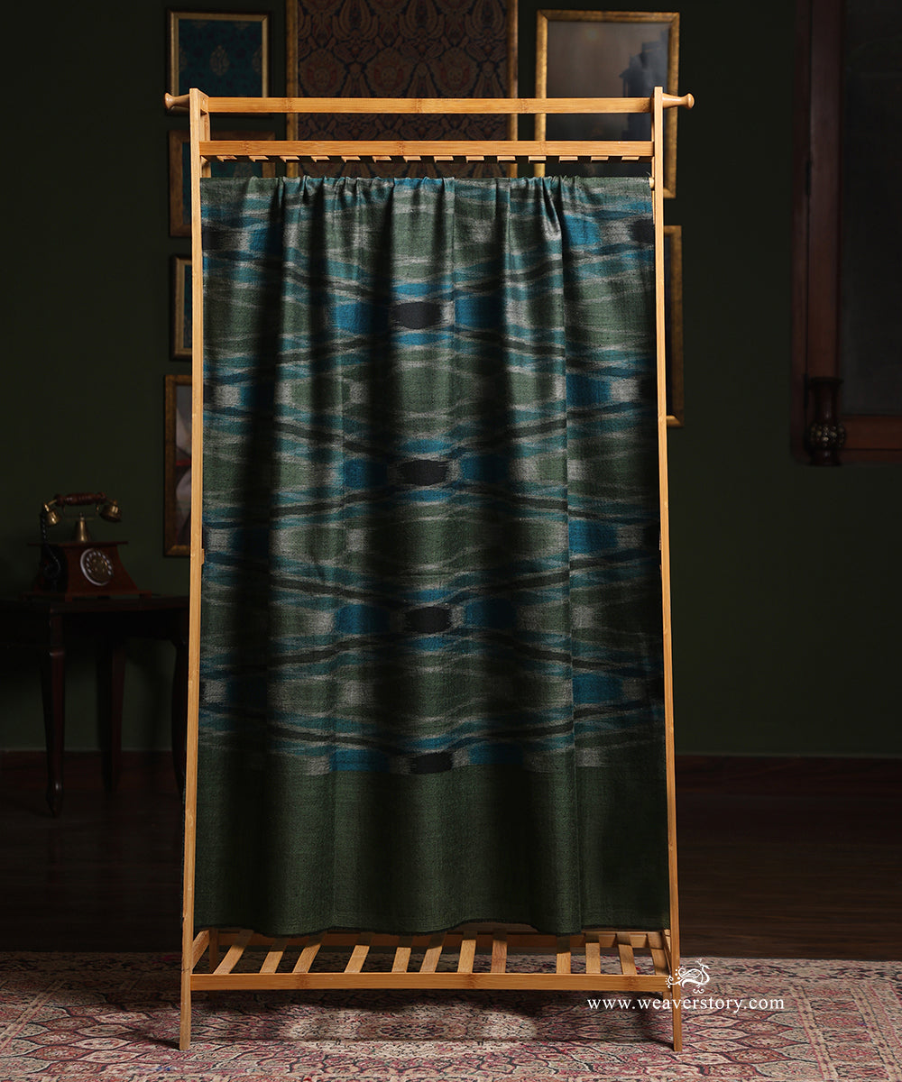 Multicolour_Striped_Pure_Pashmina_Shawl_With_Ikat_Weaving_WeaverStory_02