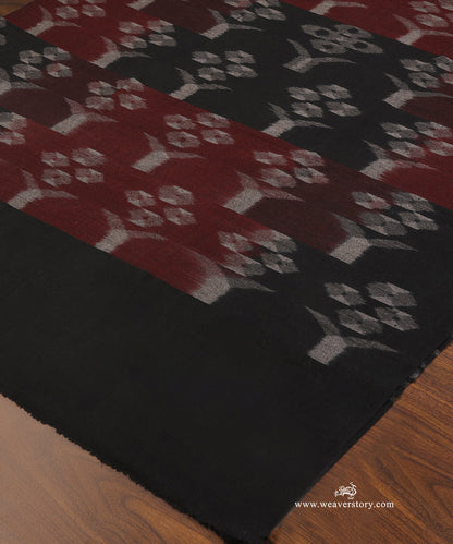 Black_And_Maroon_Pure_Pashmina_Shawl_With_Ikat_Weaving_WeaverStory_04