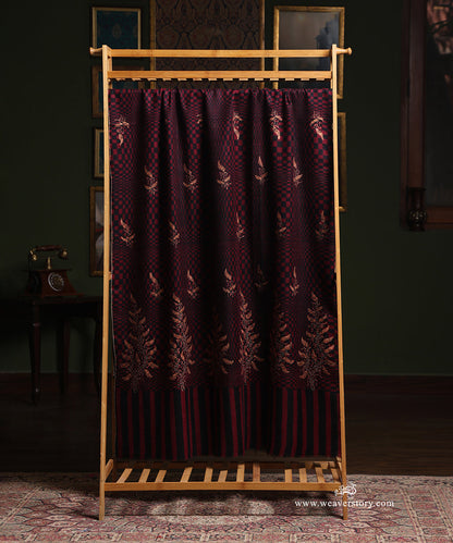 Black_And_Maroon_Pure_Pashmina_Checkered_Shawl_With_Soznikari_Needle_Work_And_Resham_Bootidar_Palla_WeaverStory_02