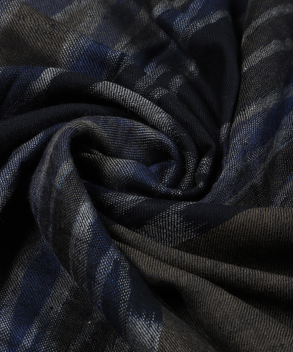 Multicoloured_Pure_Pashmina_Shawl_With_Ikat_Weaving_And_Stripes_WeaverStory_04