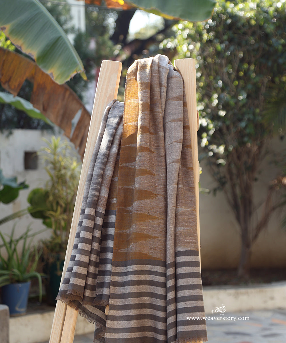 Handwoven_Grey_Gents_Ikkat_Design_Pure_Pashmina_Shawl_WeaverStory_01