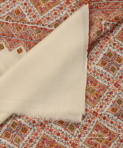 White_Handwoven_Jamawar_Pashmina_Shawl_With_Soznikari_WeaverStory_04