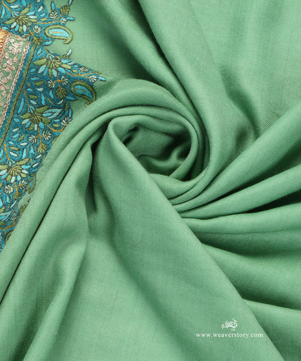 Mint_Green_Handwoven_Paper_Mache_Pure_Pashmina_Shawl_With_Mix_Tilla_Heavy_Work_WeaverStory_05