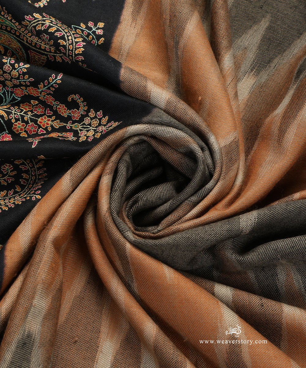 Black_And_Grey_Handwoven_Ikat_Design_Pure_Pashmina_Shawl_With_Phoolkar_Border_WeaverStory_05