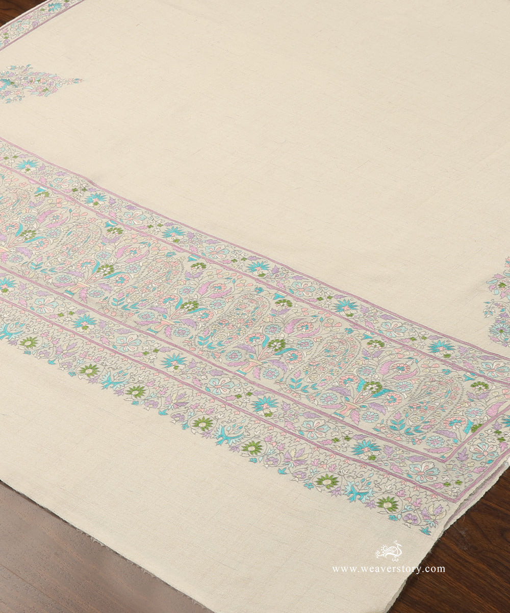 White_Handwoven_Pure_Pashmina_Shawl_With_Kalamkari_Palla_WeaverStory_03