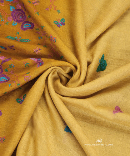 Yellow_Pure_Pashmina_Stole_With_Paper_Mache_Motifs_WeaverStory_06