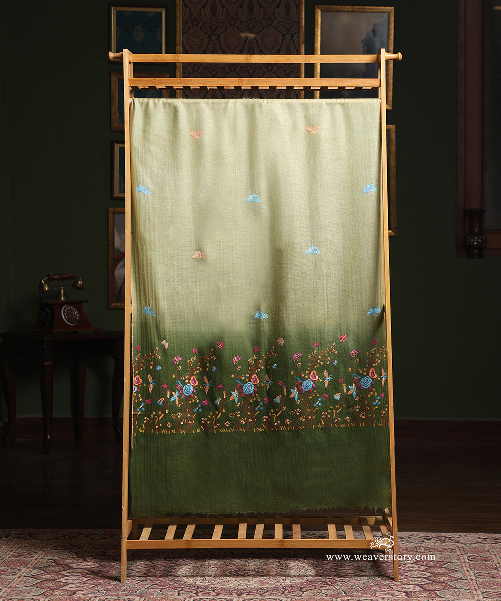 Green_Ombre_Dyed_Pure_Pashmina_Stole_With_Paper_Mache_Motifs_WeaverStory_02