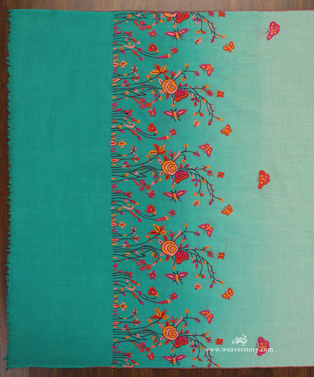 Blue_Ombre_Dyed_Pure_Pashmina_Stole_With_Paper_Mache_Floral_Motifs_WeaverStory_03