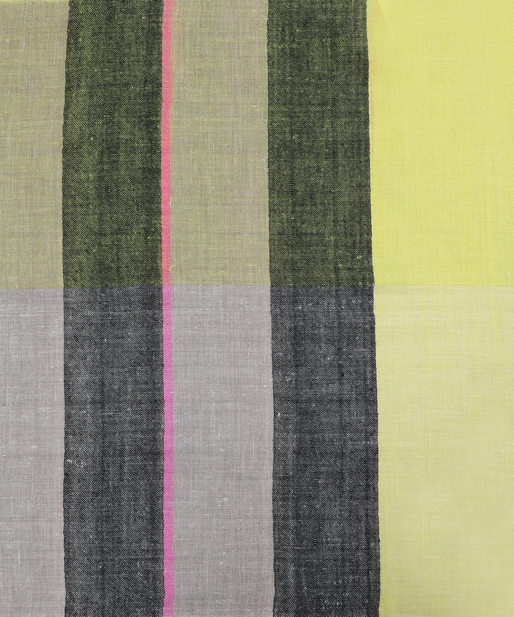 Multicoloured_Pure_Pashmina_Stole_With_Ikat_Weaving_And_Stripes_WeaverStory_03